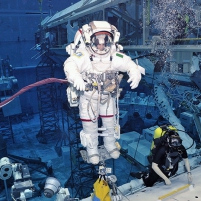 Astronauti in piscina - ecco come ci si allena allo spazio